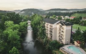 Twin Mountain Inn And Suites Pigeon Forge Tennessee