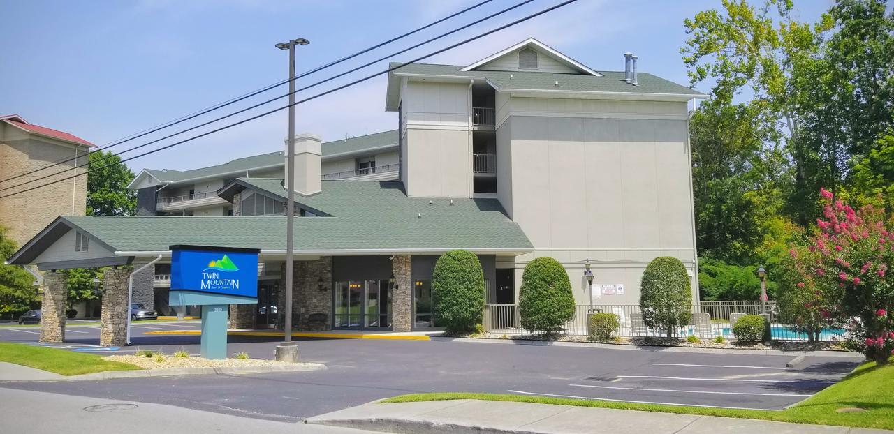 Twin Mountain Inn & Suites Pigeon Forge Exterior photo